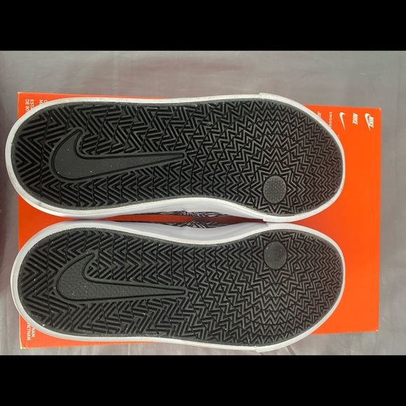 NIKE SB CHARGE SLIP PRM SHOES - Picture 3 of 4